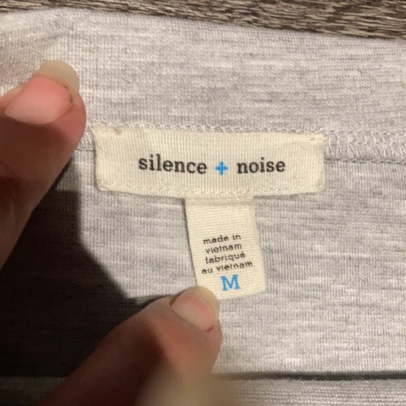 Silence & Noise Gray stretchy full skirt Sz M - Picture 2 of 6